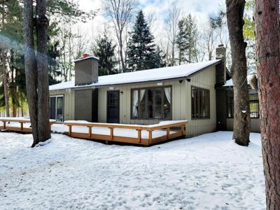 129 S Ausable Trail