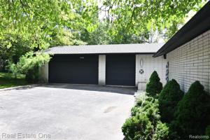 9169 Shawnee Drive