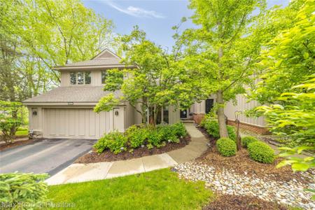 4933 Woodcliff Hill Road