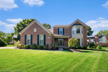 2407 Canoe Circle Drive