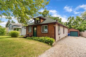 3859 MAPLELEAF Road