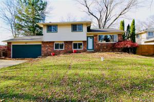 3320 GREENLAWN Avenue