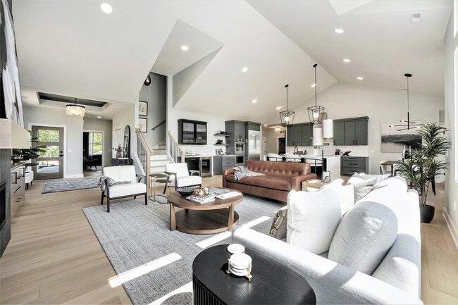 Image 3: 004_photo_may_30_2025_10_00_34_am_919