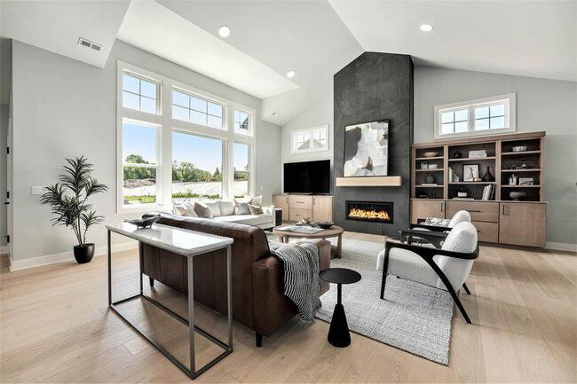 Image 4: 005_photo_may_30_2025_10_02_11_am_318