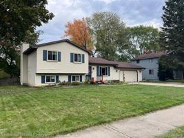 2692 MAPLECREST Drive
