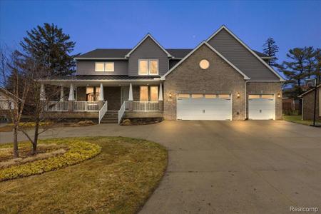 3256 Ledgewood Court