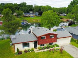 10082 CEDAR SHORES Drive