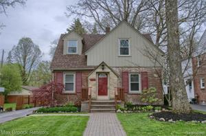 1413 GLENWOOD Drive