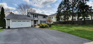 3855 HIGHCREST Drive