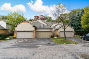 3084 Bay Front Court