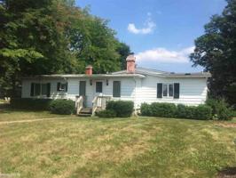 845 S LAKESHORE