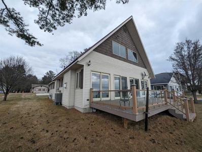4892 E Center