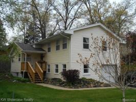 507 LAKEVIEW Drive