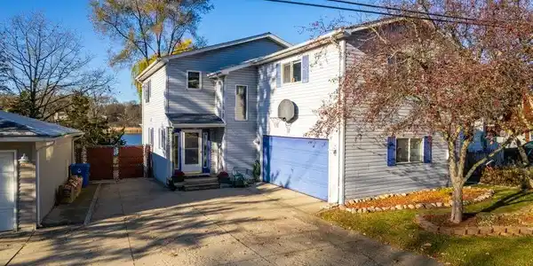 319 LANSING Drive