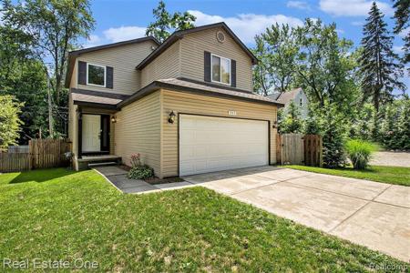 945 TECUMSEH Avenue