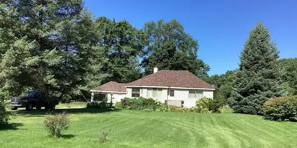 3055 W COMMERCE Road