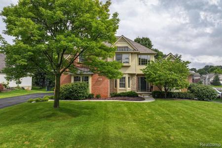 8363 BROOKSTONE Lane