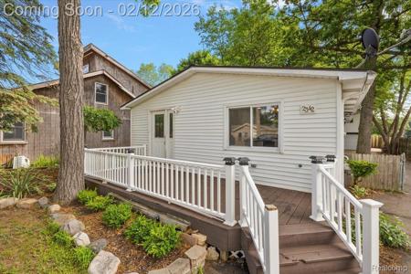 2342 Hartford Avenue