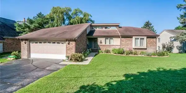 5455 PARVIEW Drive