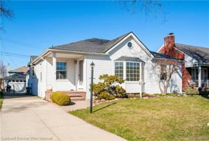 22447 BAYVIEW Drive