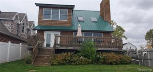 802 Shoreline Drive