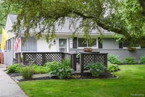 4907 Summerhill Drive