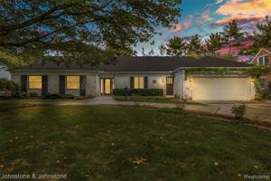 60 LAKE SHORE LANE
