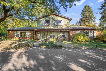 6950 Killarney Drive