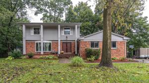 2435 Sunset Terrace