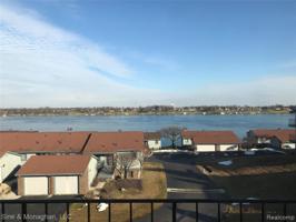 1715 RIVER #12 Road