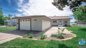 358 LAKESIDE Drive