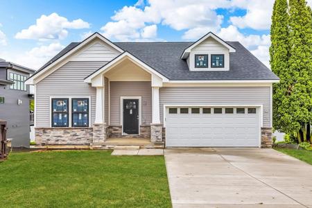 215 Nottingham Drive