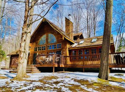 4362 Eaglet Drive
