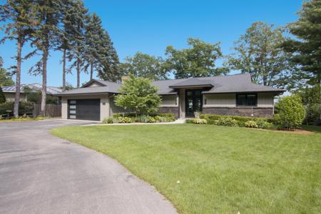 7520 East Shore