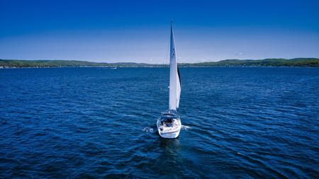 4136 Lakeshore
