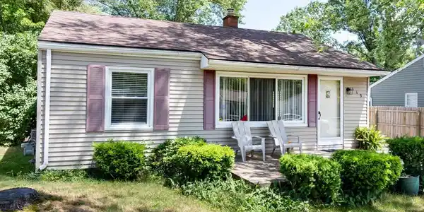 445 RIVARD Boulevard