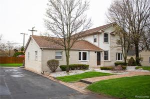 800 Ennest Boulevard
