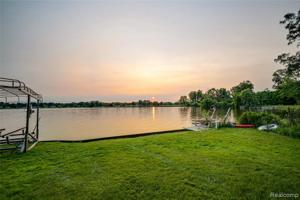 000 Woodbine Drive