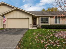 1963 HUNTERS LN