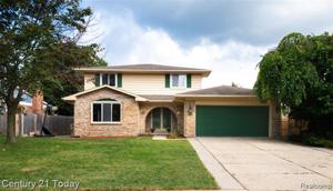 4833 PARKRIDGE Drive