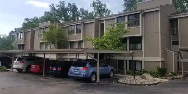 1720 Cliffs Landing