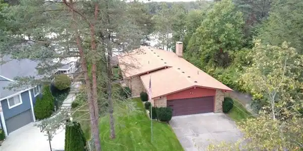 890 INDIANWOOD