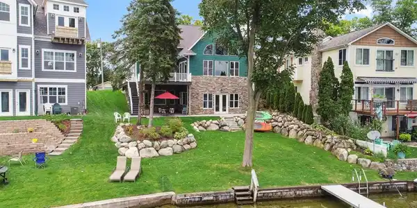 529 Central Drive