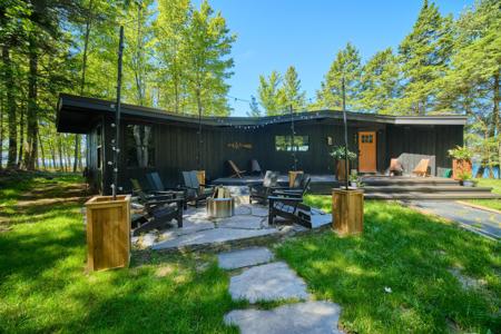 4282 W Fox Farm Road