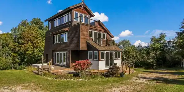 4781 Golfview Drive
