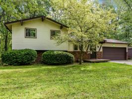1804 RIDGE Road