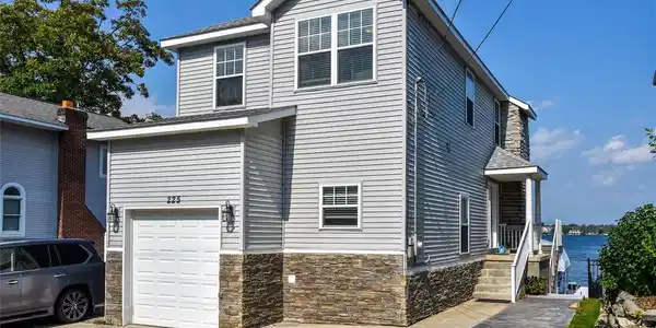 225 Bellevue Avenue