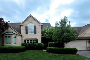 612 DEAUVILLE Lane