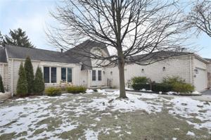 5152 WOODLANDS Trail