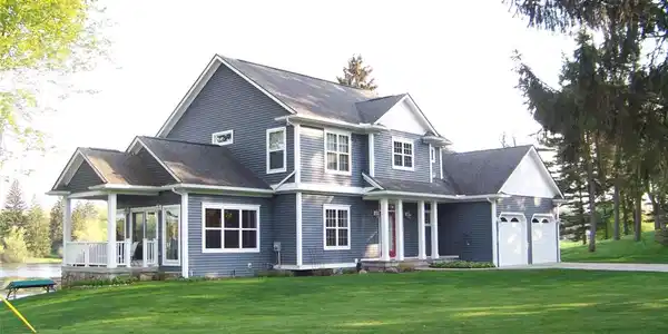 1401 NAKOMIS Trail